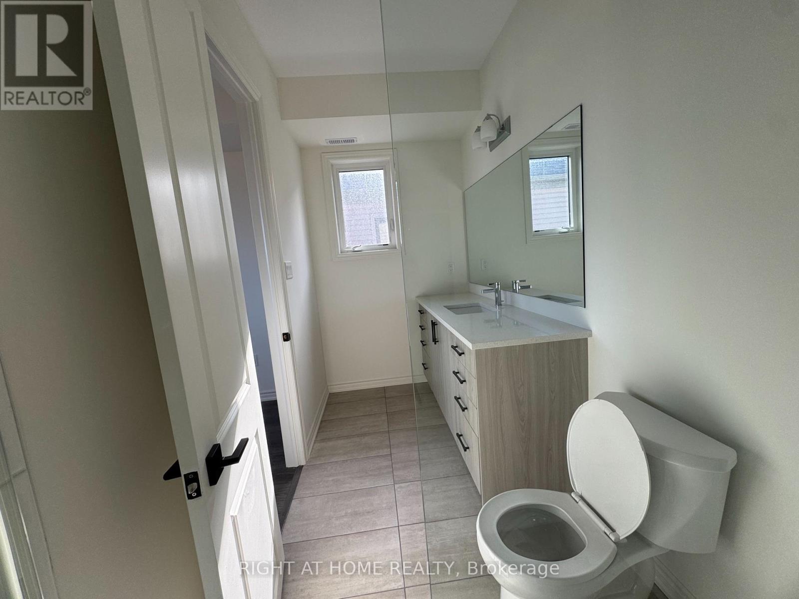 62 Debois St 2nd Unit Street, Kawartha Lakes, Ontario K9V 6A9 - Photo 34 - X13131504