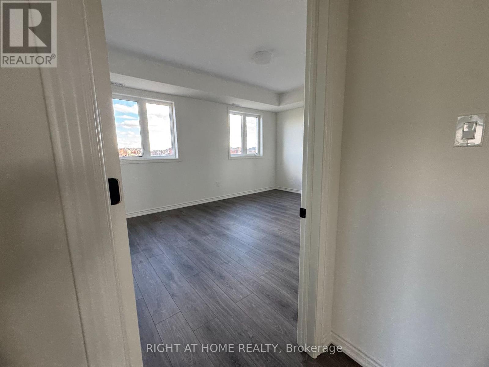 62 Debois St 2nd Unit Street, Kawartha Lakes, Ontario K9V 6A9 - Photo 24 - X13131504