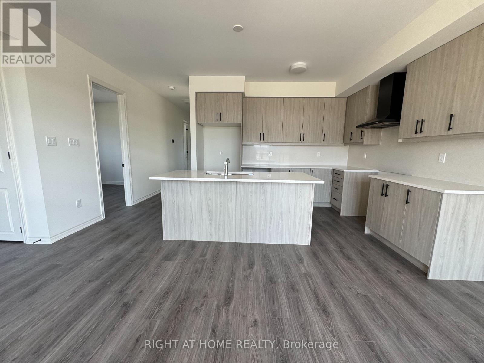 62 Debois St 2nd Unit Street, Kawartha Lakes, Ontario K9V 6A9 - Photo 8 - X13131504
