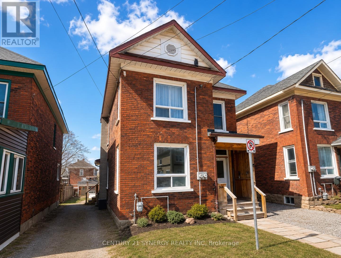 164 Chambers Street, Smiths Falls, Ontario  K7A 2Z4 - Photo 3 - X12925336
