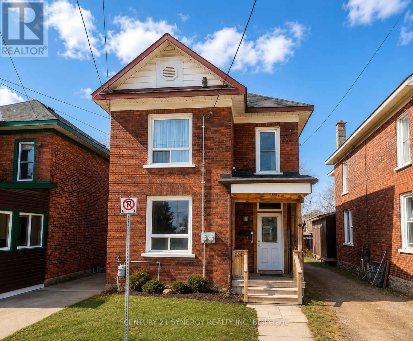 164 Chambers Street, Smiths Falls, Ontario  K7A 2Z4 - Photo 2 - X12925336