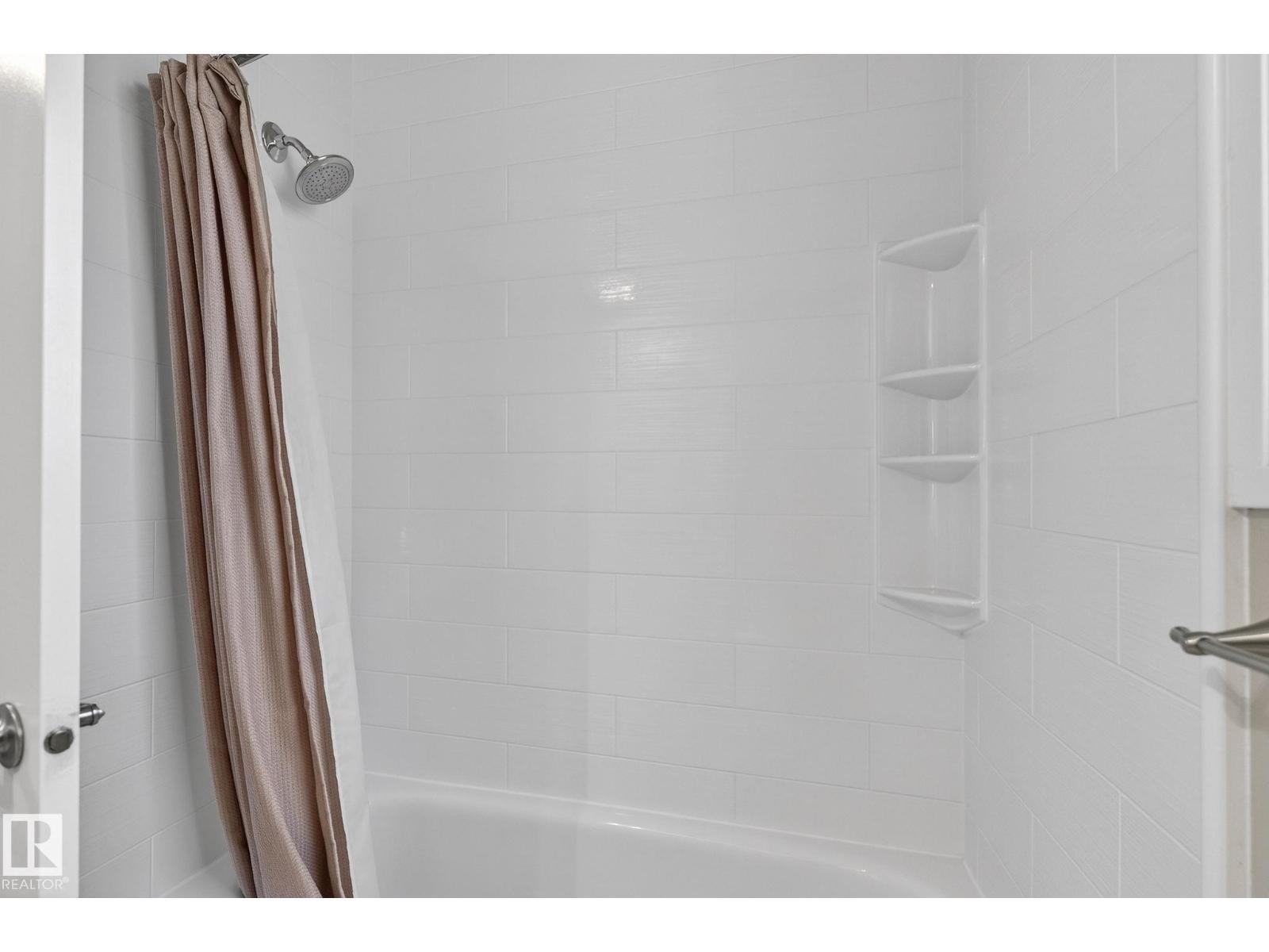 632 Wahstao Rd NW, Edmonton, Alberta  T5T 2Y4 - Photo 35 - E4477447