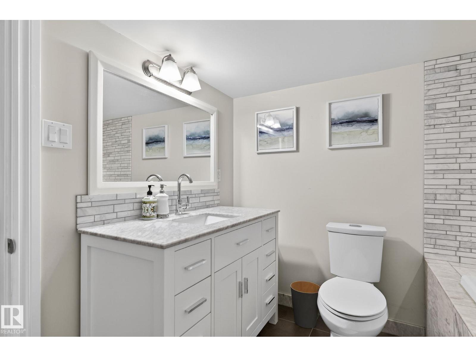 632 Wahstao Rd NW, Edmonton, Alberta  T5T 2Y4 - Photo 52 - E4477447