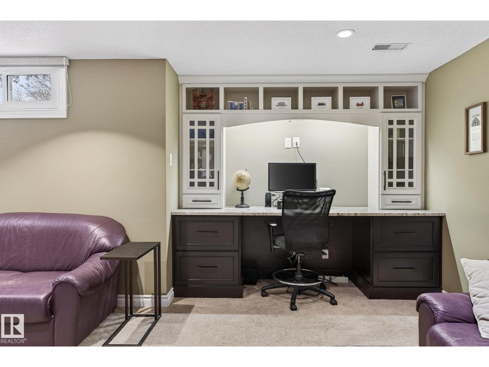 632 Wahstao Rd NW, Edmonton, Alberta  T5T 2Y4 - Photo 46 - E4477447