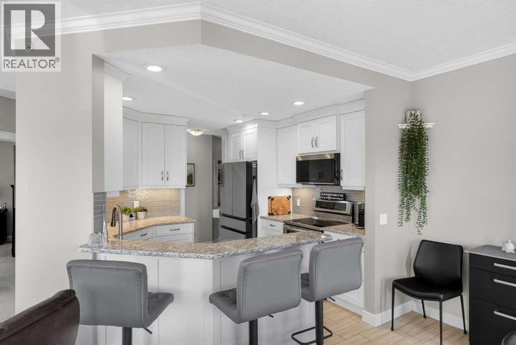 202, 200 Patina Court SW, Calgary, Alberta  T3H 4K9 - Photo 3 - A2308992