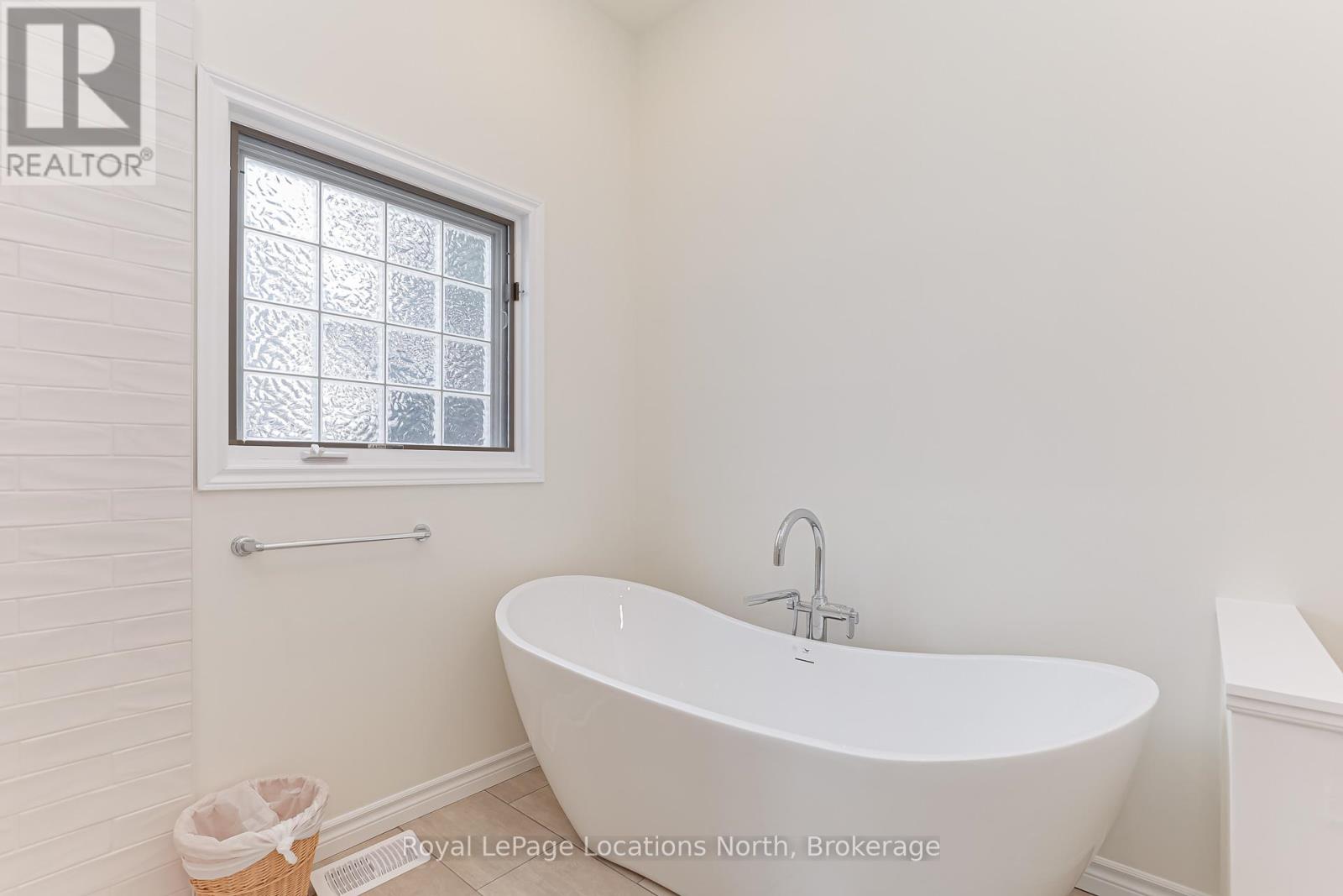137 Pioneer Lane, Blue Mountains, Ontario  L9Y 0M7 - Photo 19 - X13138700