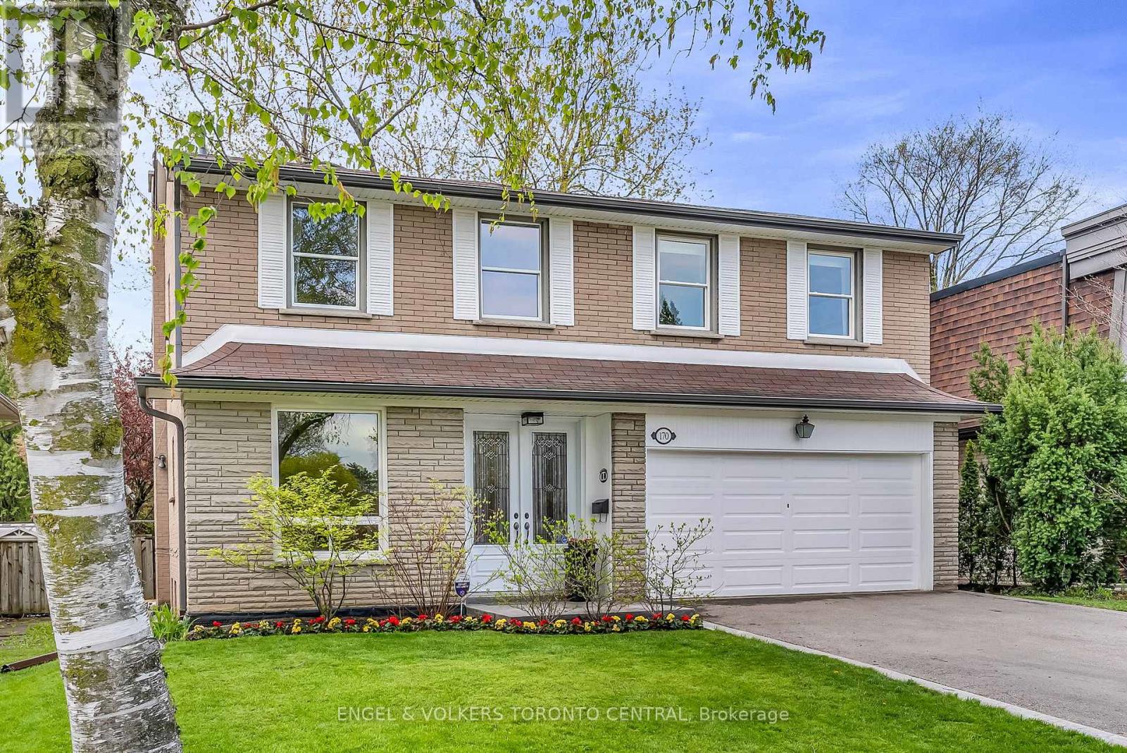 170 FENN AVENUE, Toronto, Ontario