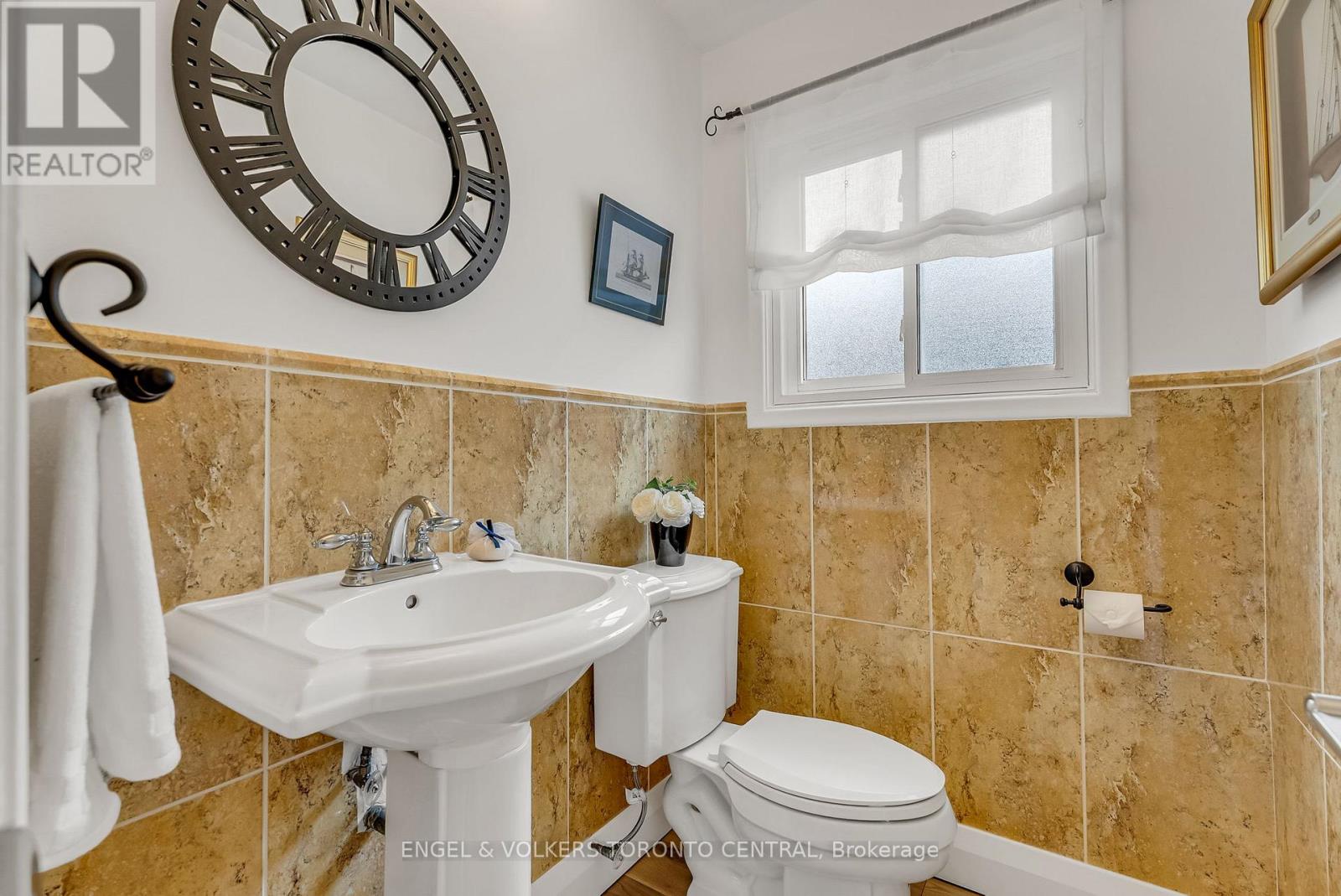 170 Fenn Avenue, Toronto, Ontario  M2P 1X9 - Photo 17 - C13138676