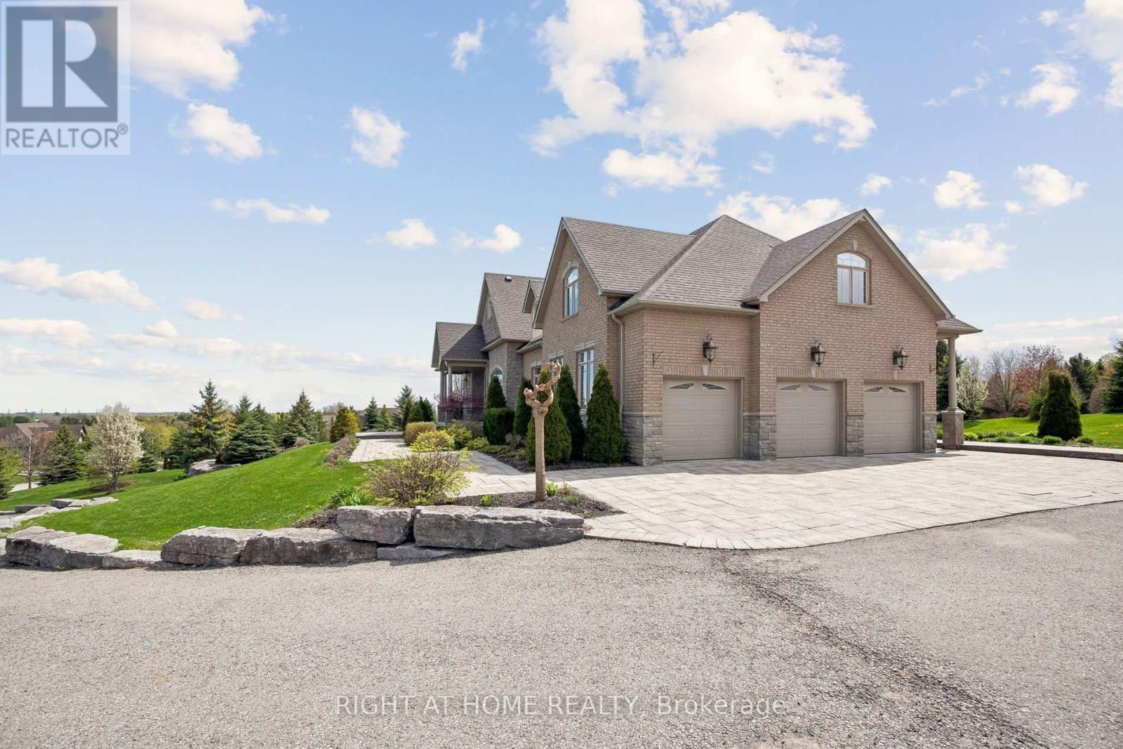 18 Bice Court, Clarington, Ontario  L0B 1J0 - Photo 2 - E13138682