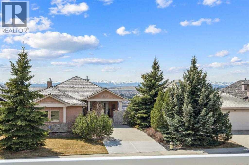 207 Gleneagles View, Cochrane, Alberta  T4C 2G5 - Photo 4 - A2307937