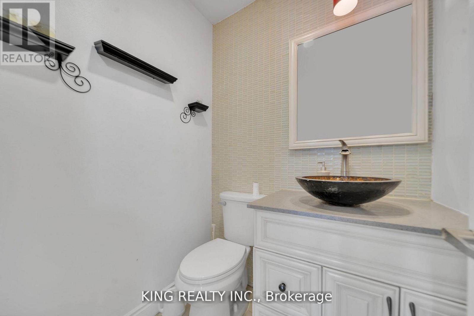 2606 Ambercroft Trail, Mississauga, Ontario  L5M 4K3 - Photo 14 - W13138678