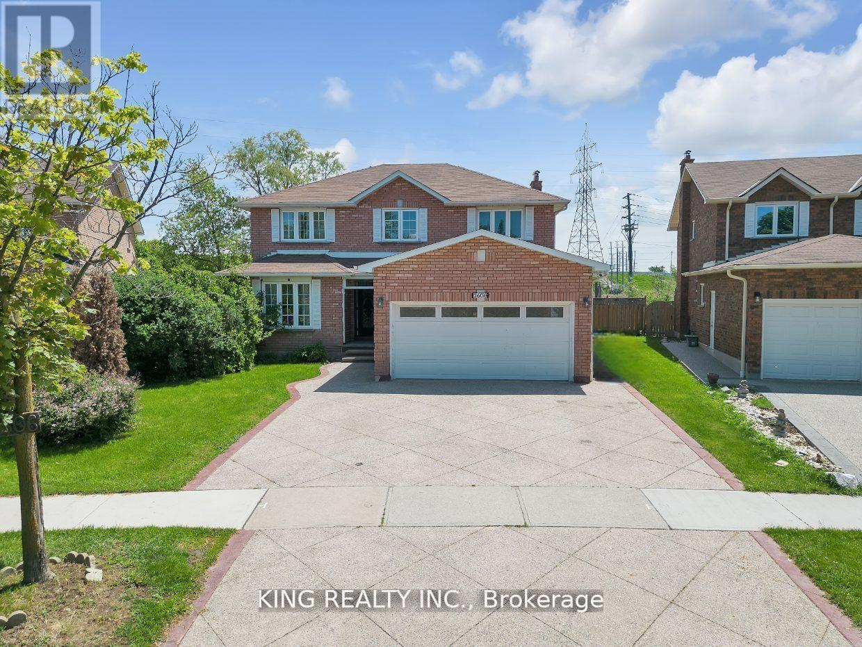 2606 Ambercroft Trail, Mississauga, Ontario  L5M 4K3 - Photo 2 - W13138678
