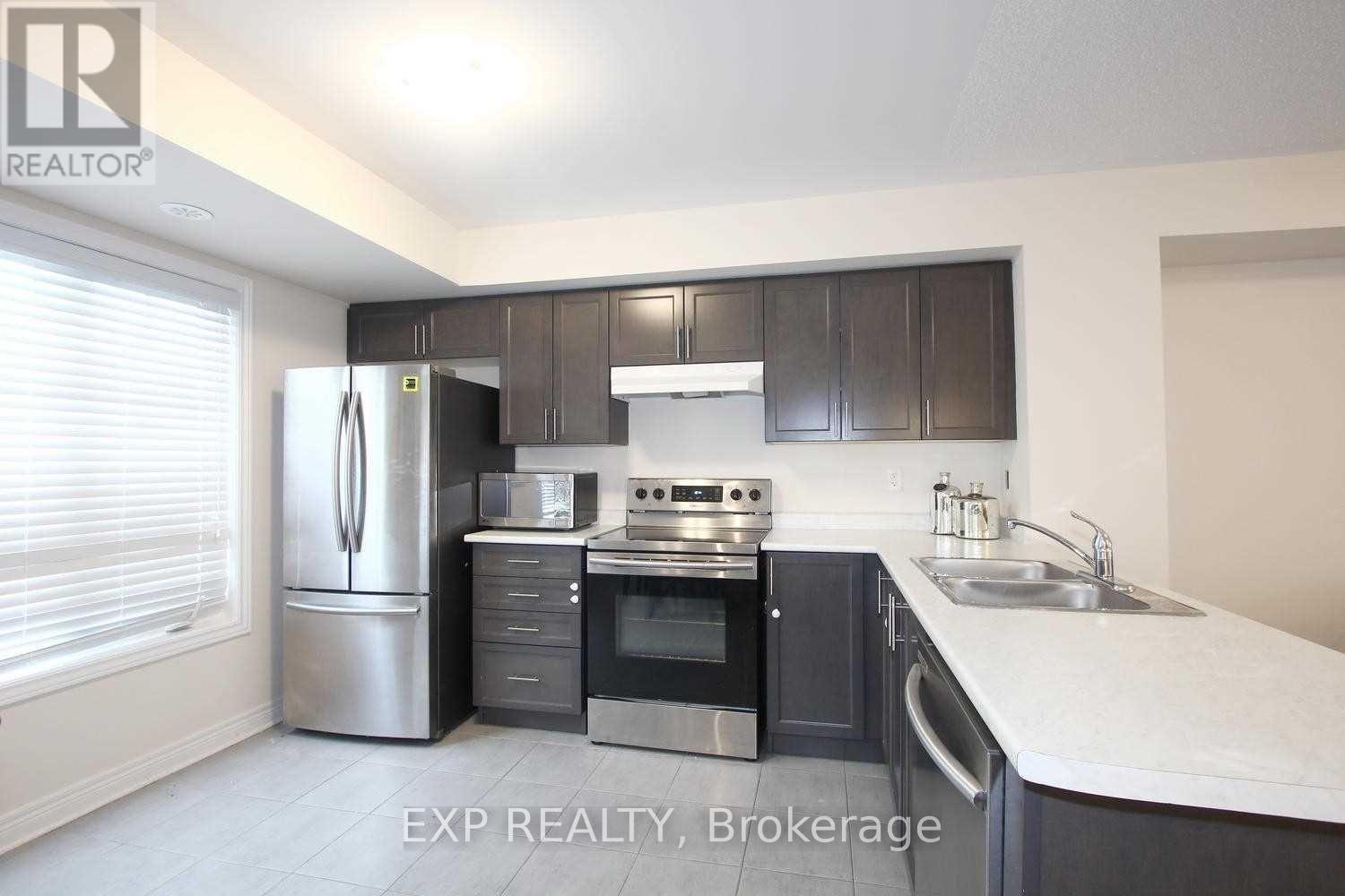 96 - 2280 Baronwood Drive, Oakville, Ontario  L6M 0K4 - Photo 6 - W13138704