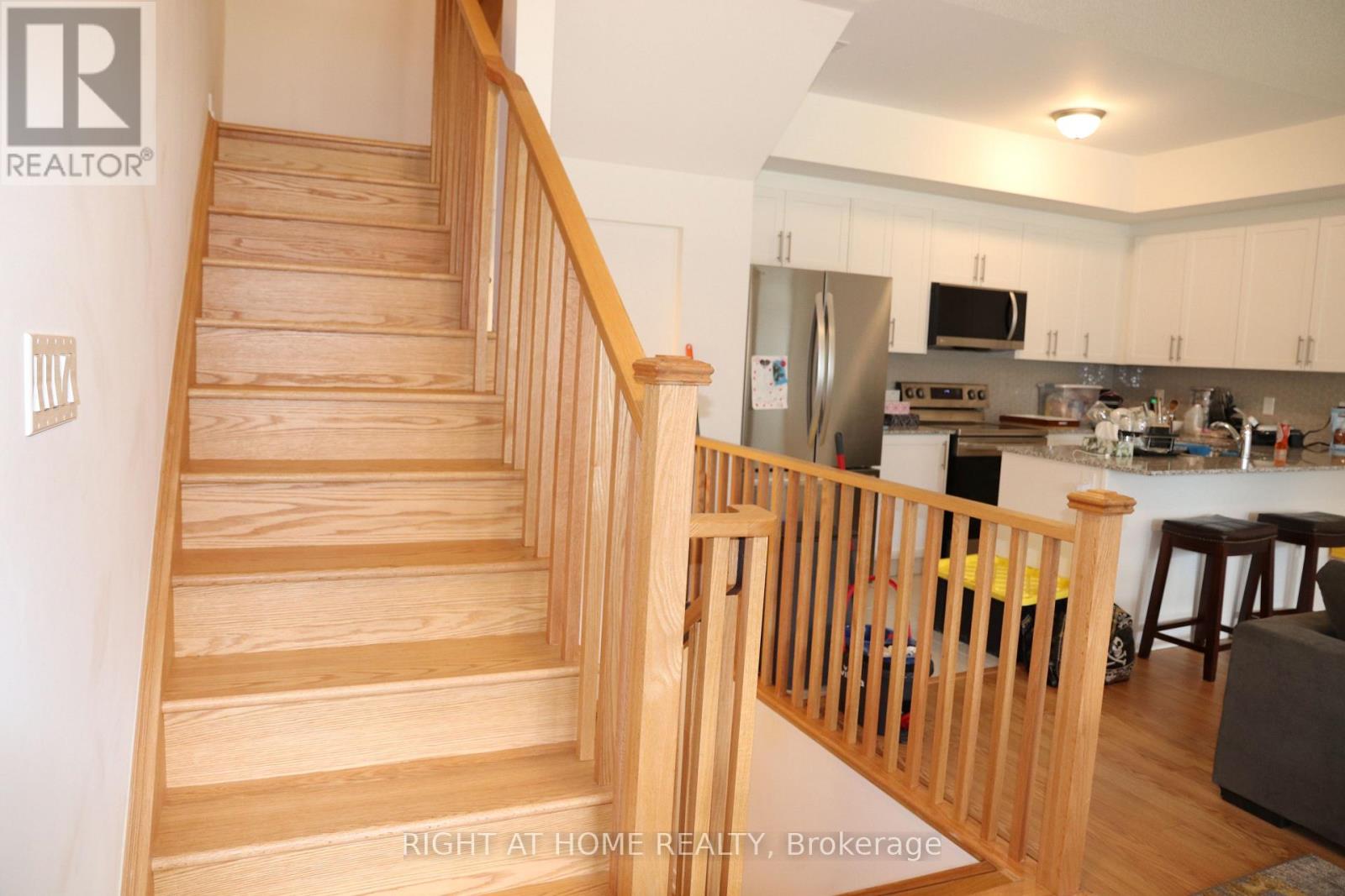 1541 Hilson Heights, Milton, Ontario  L9E 1V5 - Photo 28 - W13138714