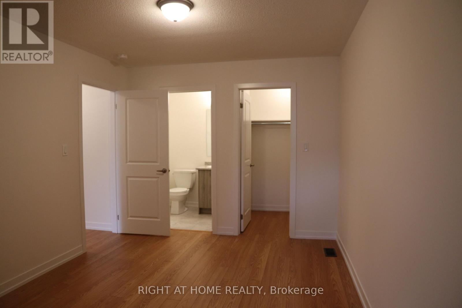 1541 Hilson Heights, Milton, Ontario  L9E 1V5 - Photo 33 - W13138714