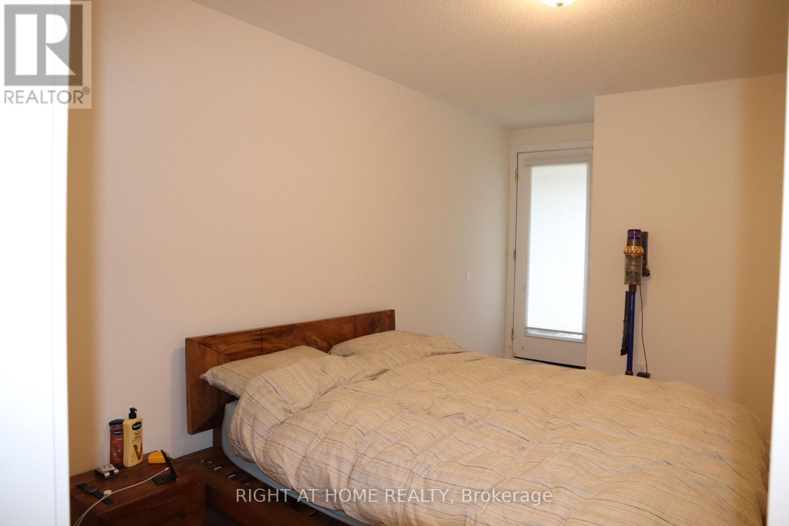 1541 Hilson Heights, Milton, Ontario  L9E 1V5 - Photo 34 - W13138714