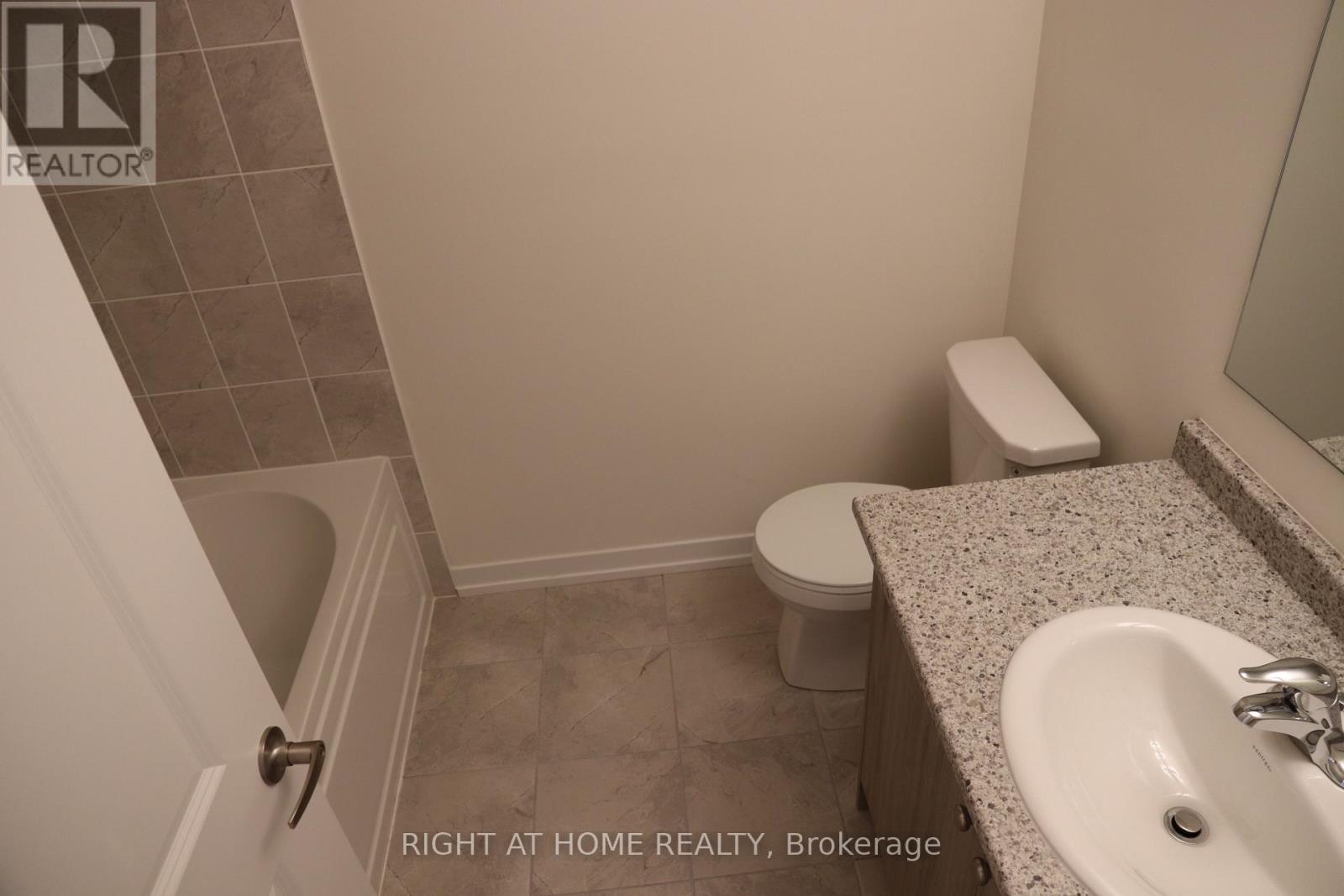 1541 Hilson Heights, Milton, Ontario  L9E 1V5 - Photo 41 - W13138714