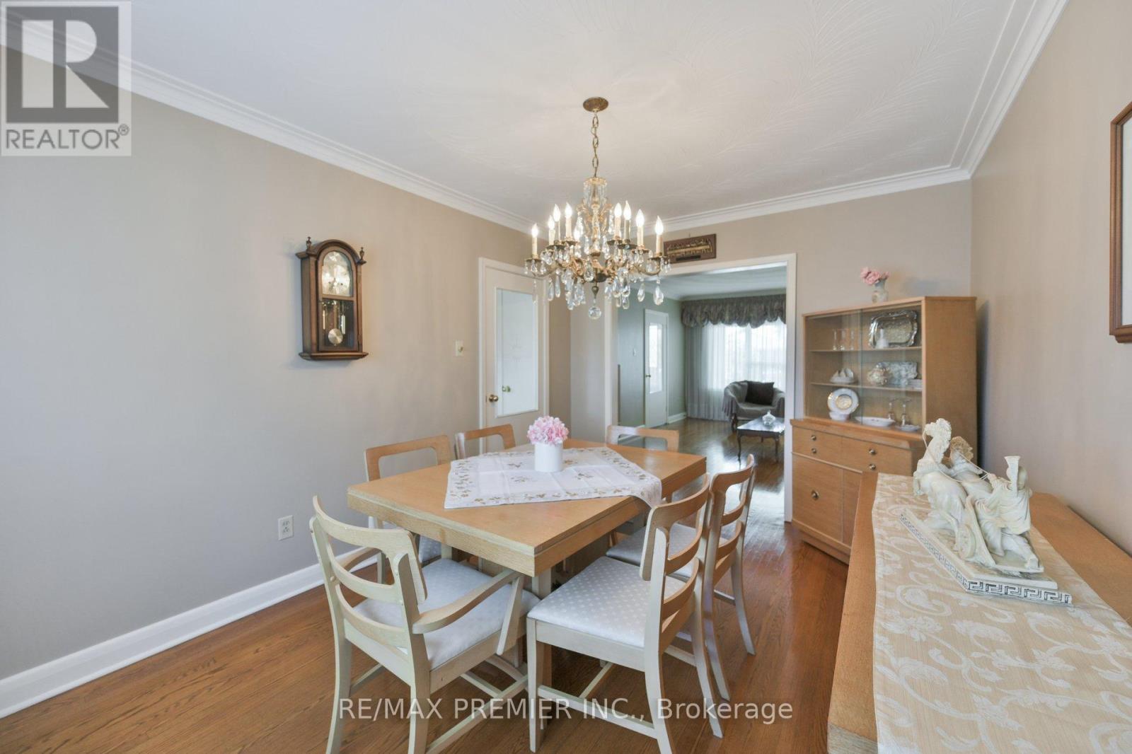 81 Macleod Street, Toronto, Ontario  M6L 2M8 - Photo 11 - W13138718