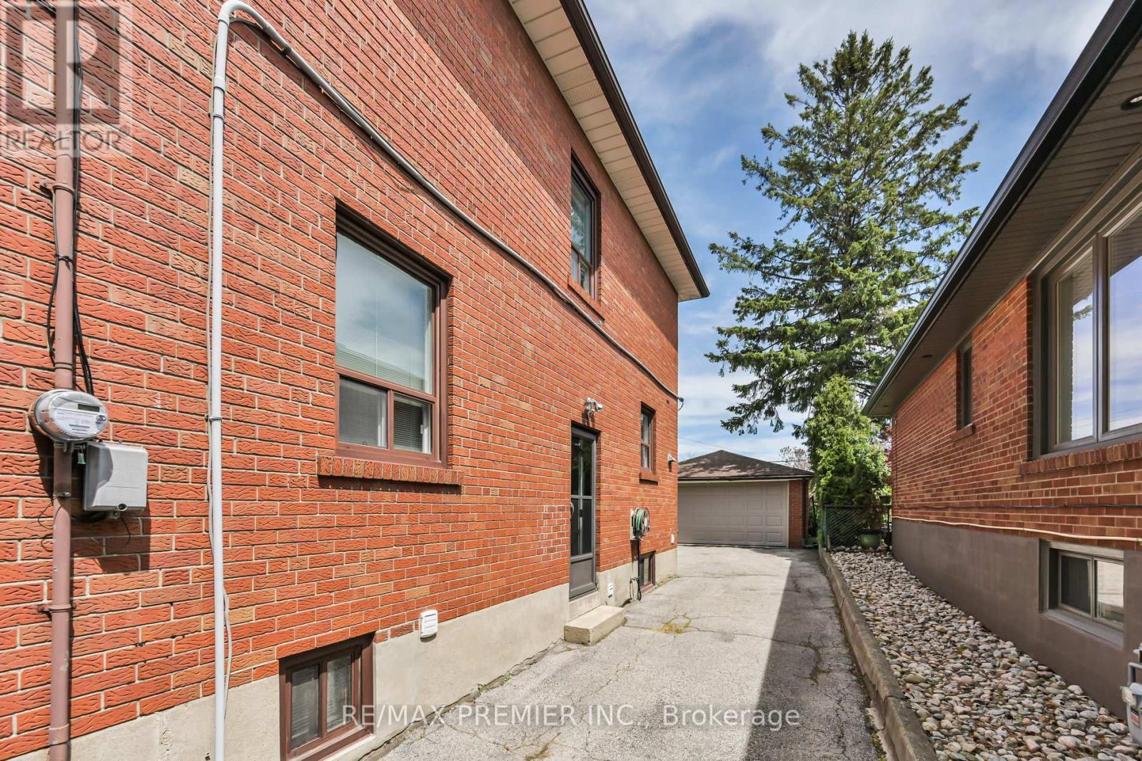 81 Macleod Street, Toronto, Ontario  M6L 2M8 - Photo 28 - W13138718