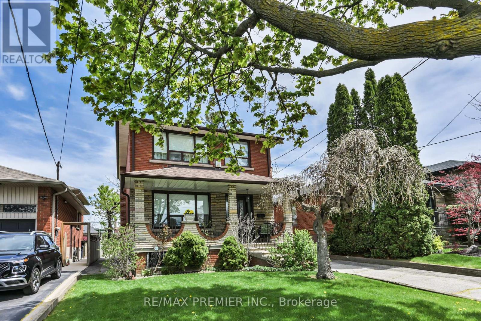 81 Macleod Street, Toronto, Ontario  M6L 2M8 - Photo 5 - W13138718