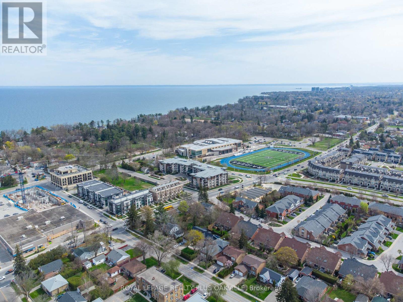 909 - 212 KERR STREET, Oakville, Ontario