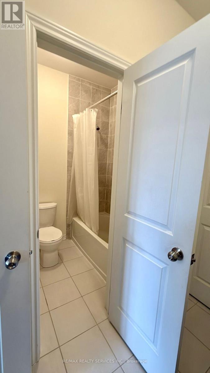 37 Bavenden Crescent, Brampton, Ontario  L6X 5S4 - Photo 15 - W13138730