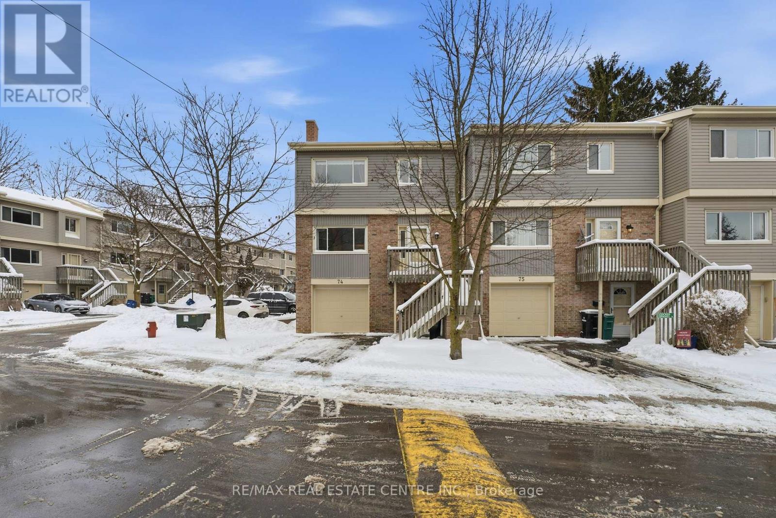 74 - 30 Green Valley Drive, Kitchener, Ontario  N2P 1G8 - Photo 2 - X13138670