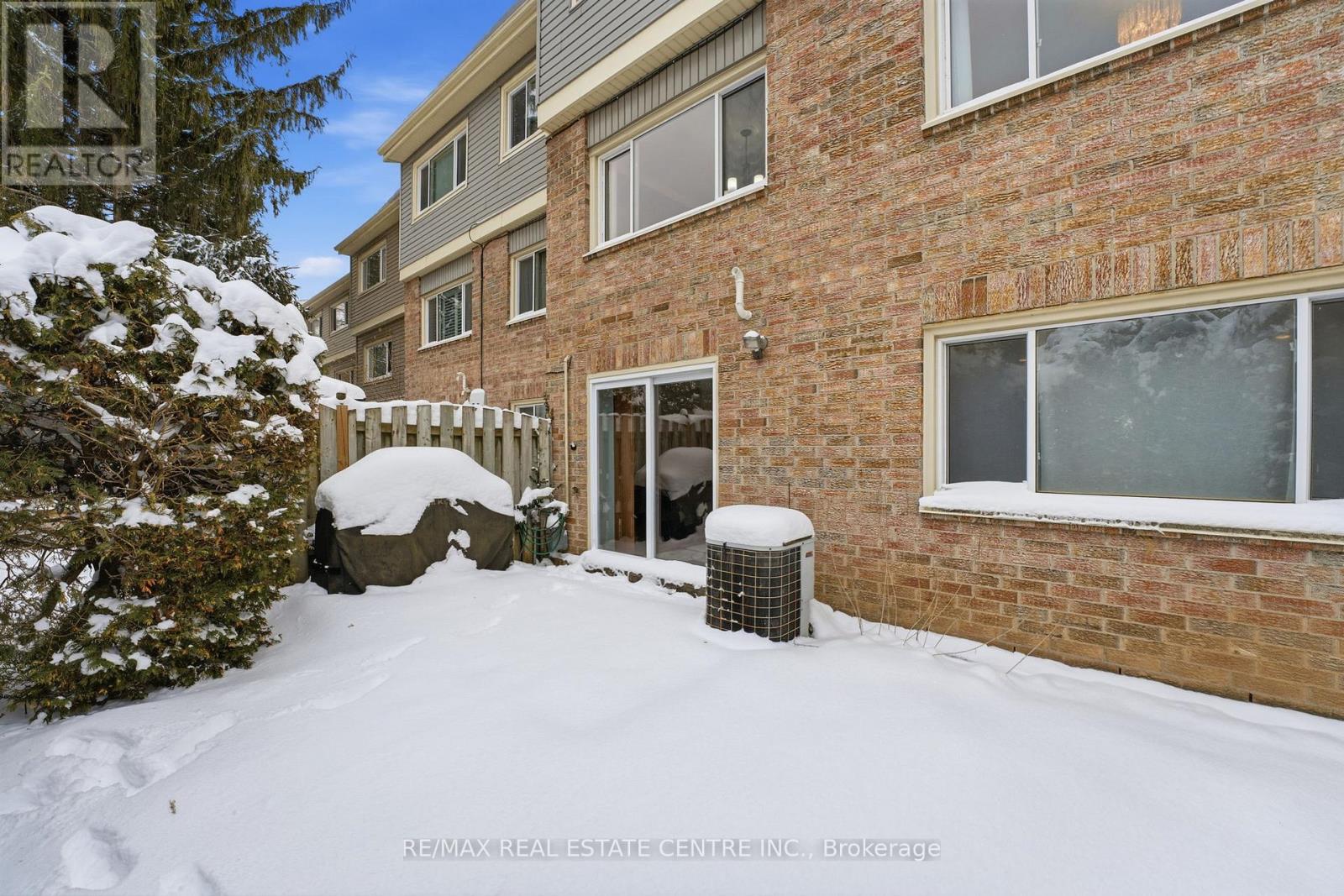 74 - 30 Green Valley Drive, Kitchener, Ontario  N2P 1G8 - Photo 30 - X13138670