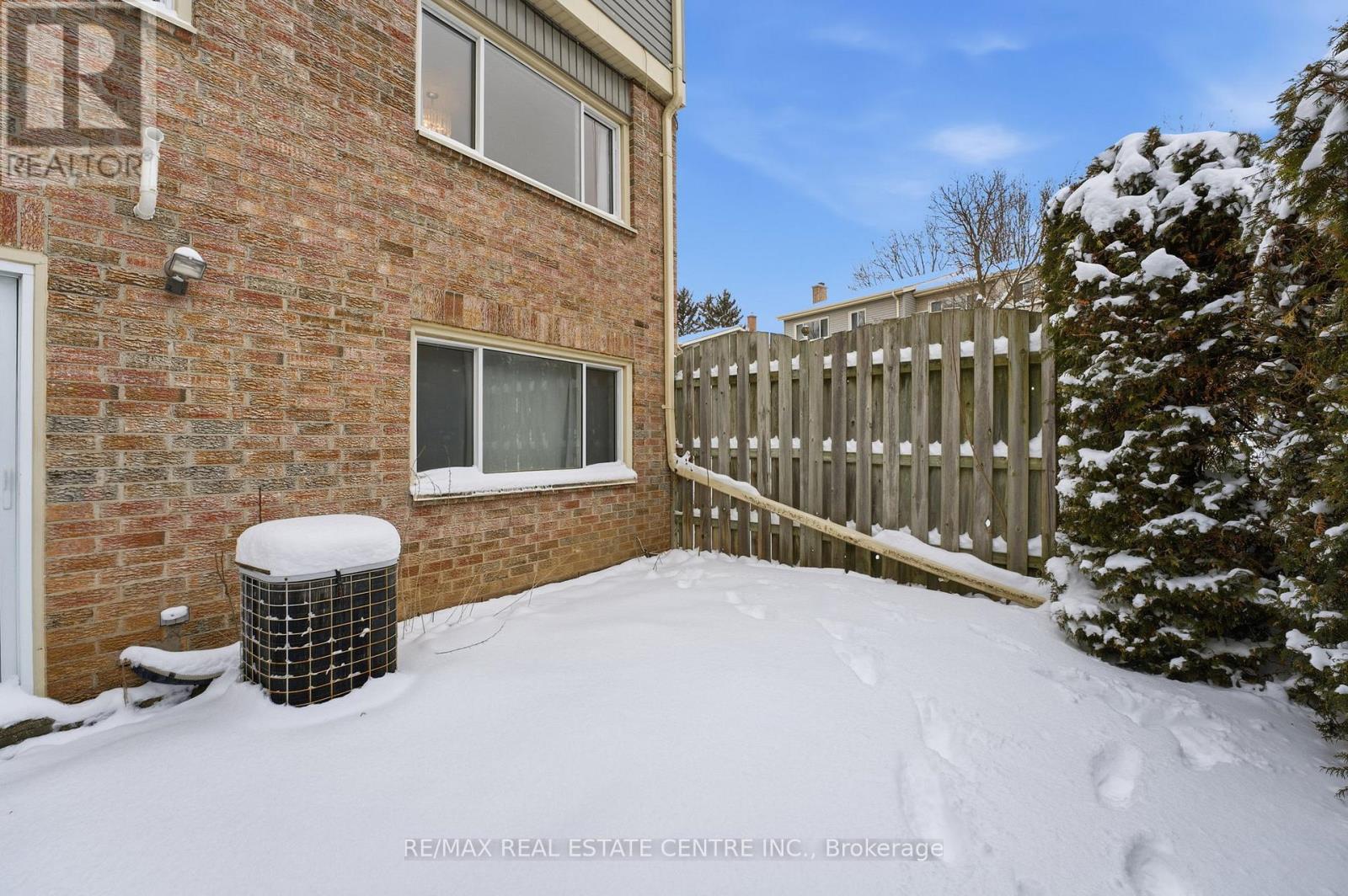 74 - 30 Green Valley Drive, Kitchener, Ontario  N2P 1G8 - Photo 32 - X13138670