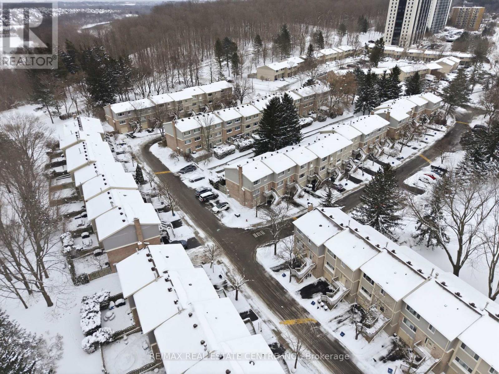 74 - 30 Green Valley Drive, Kitchener, Ontario  N2P 1G8 - Photo 35 - X13138670