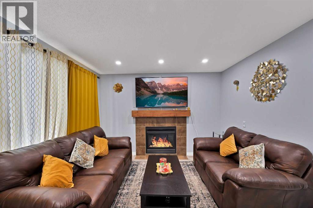 67 Copperstone Circle SE, Calgary, Alberta  T2Z 0G6 - Photo 6 - A2309352