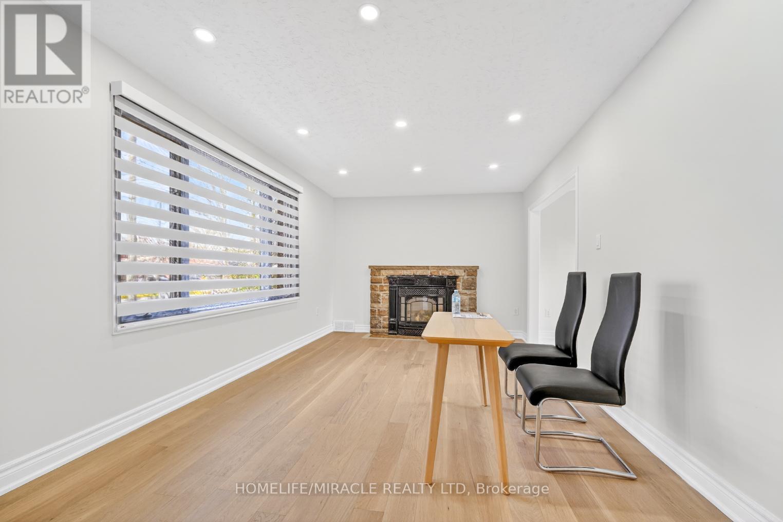 21 Gregory Street, Brampton, Ontario  L6Y 1G2 - Photo 5 - W13081596