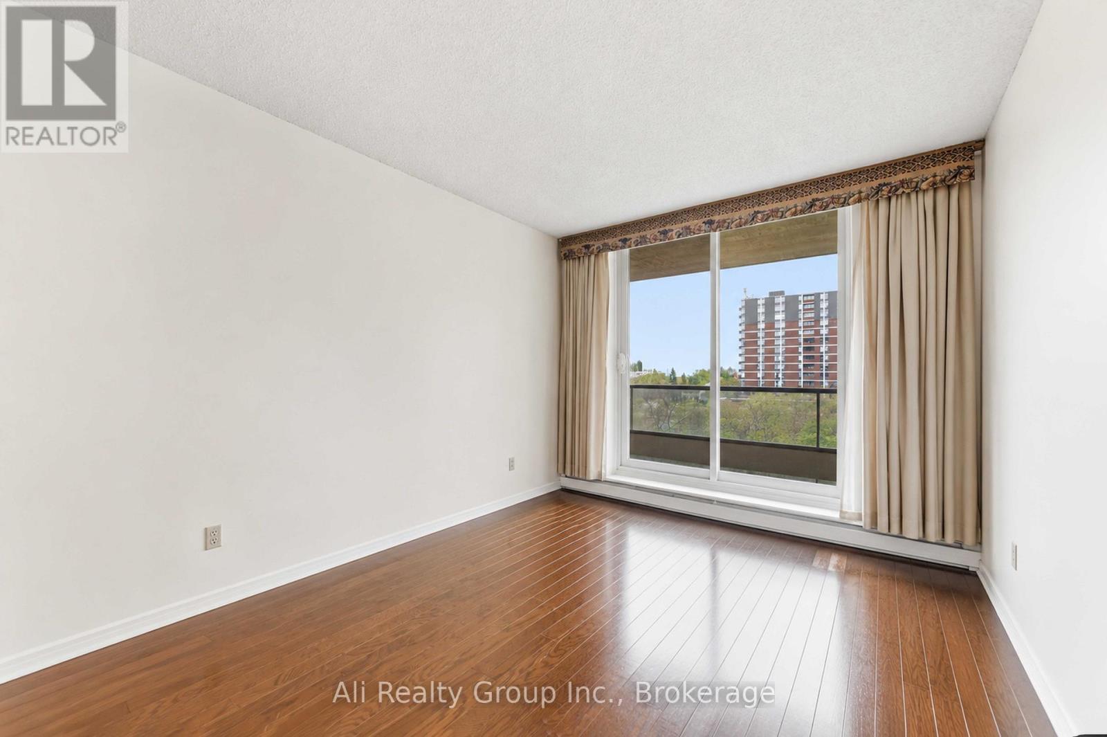 610 - 1705 Playfair Drive, Ottawa, Ontario  K1H 8P6 - Photo 16 - X13134022