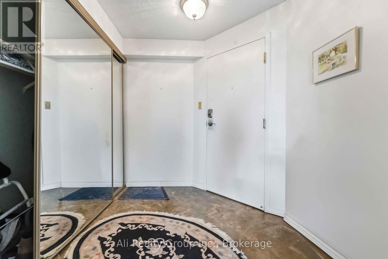 610 - 1705 Playfair Drive, Ottawa, Ontario  K1H 8P6 - Photo 4 - X13134022