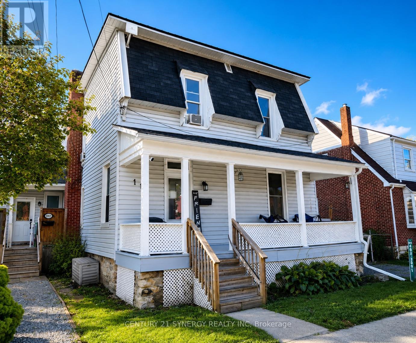 114 MAIN STREET E, Smiths Falls, Ontario
