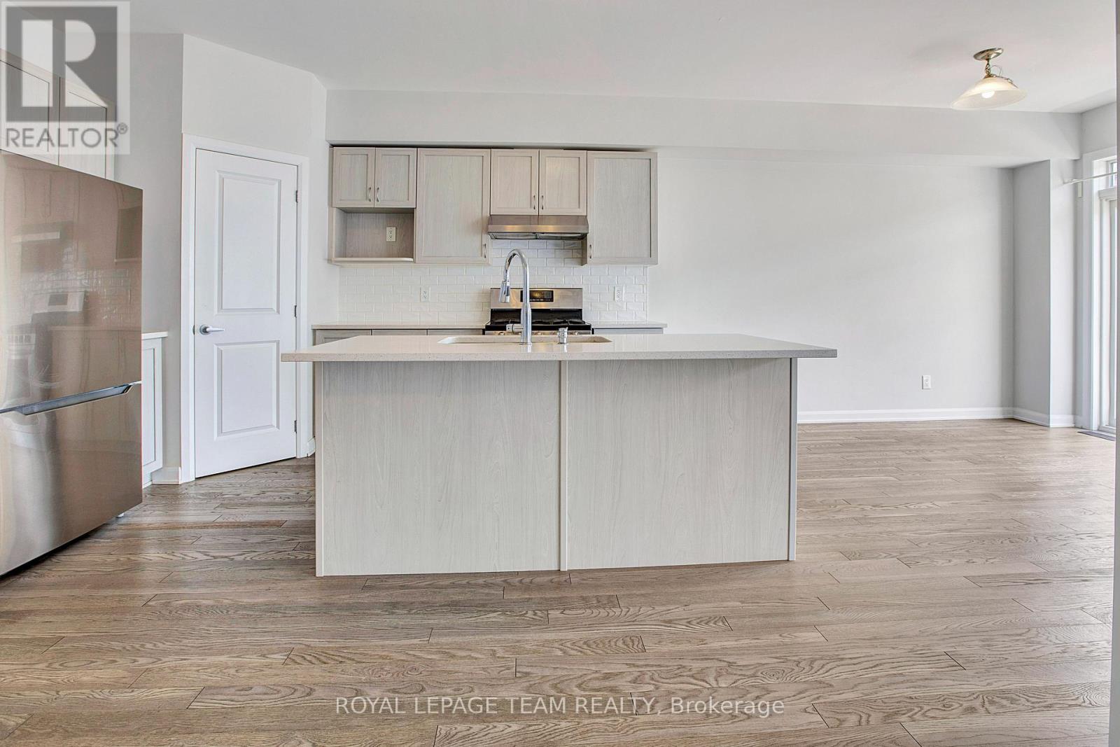 1013 Parabolica Way, Ottawa, Ontario  K2T 0P8 - Photo 7 - X13138732