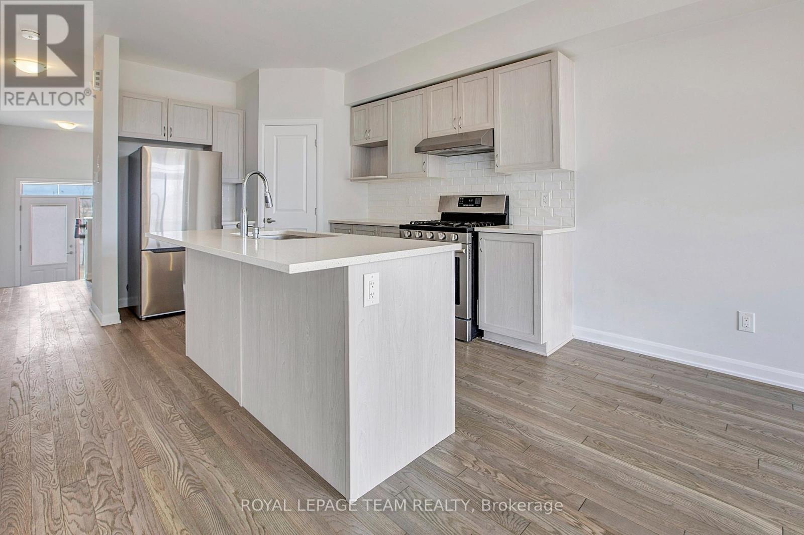 1013 Parabolica Way, Ottawa, Ontario  K2T 0P8 - Photo 8 - X13138732