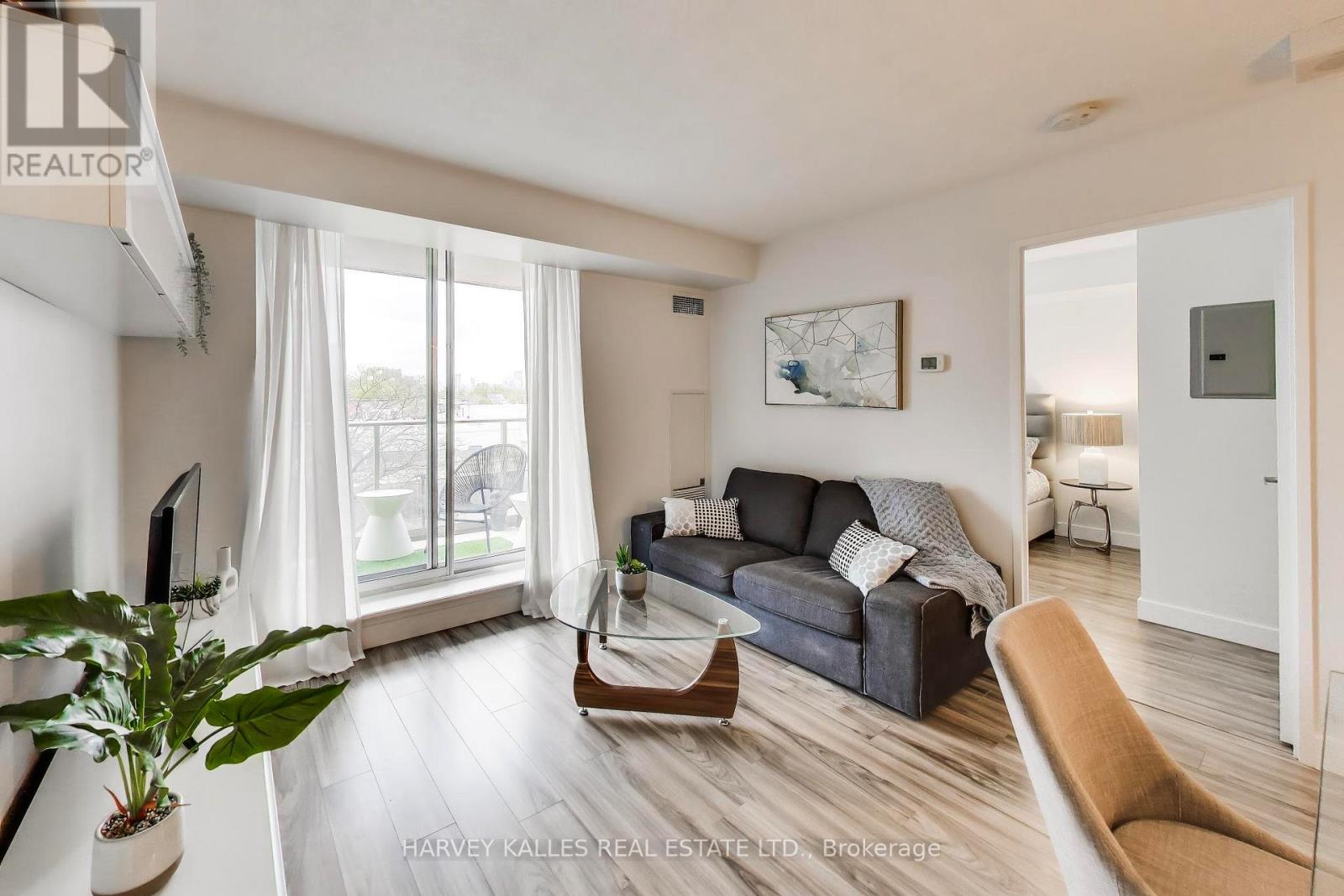 401 - 1369 Bloor Street W, Toronto, Ontario  M6P 4J4 - Photo 8 - C13138756
