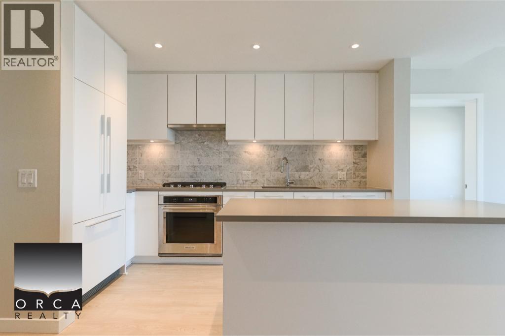 407 110 17th Street, North Vancouver, British Columbia  V7L 0K4 - Photo 3 - R3124544