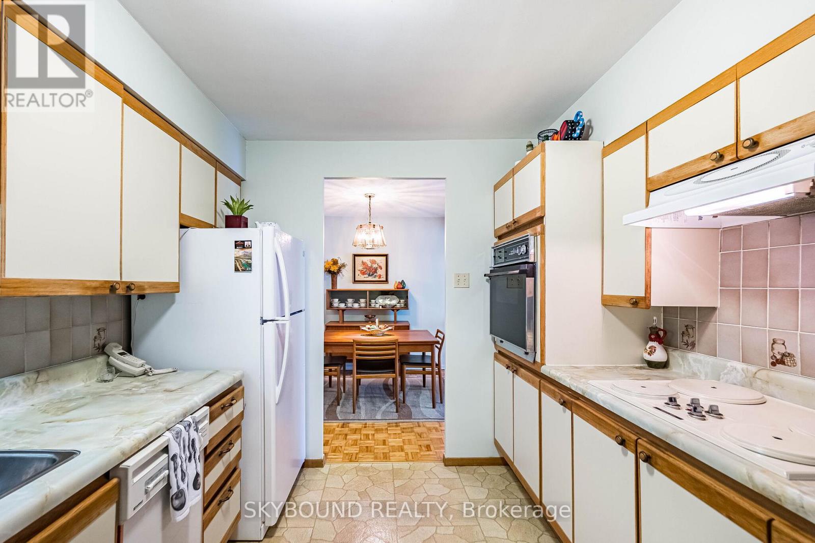 305 - 15 Elizabeth Street N, Mississauga, Ontario  L5G 2Z3 - Photo 15 - W13130856