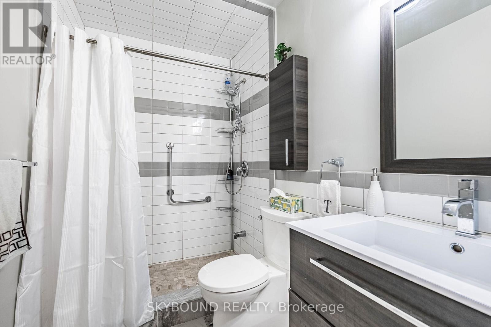 305 - 15 Elizabeth Street N, Mississauga, Ontario  L5G 2Z3 - Photo 37 - W13130856