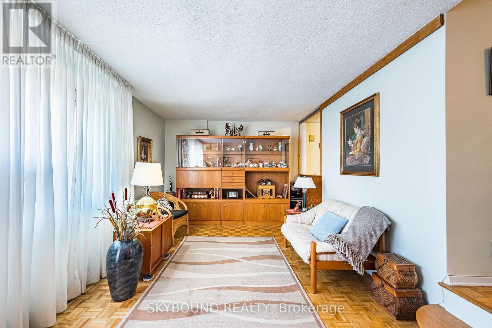 305 - 15 Elizabeth Street N, Mississauga, Ontario  L5G 2Z3 - Photo 18 - W13130856