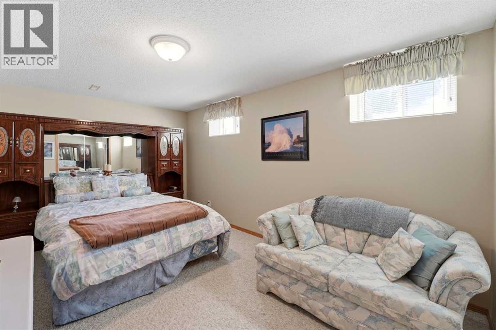 74 Donnelly Crescent, Red Deer, Alberta  T4R 2L8 - Photo 28 - A2311290