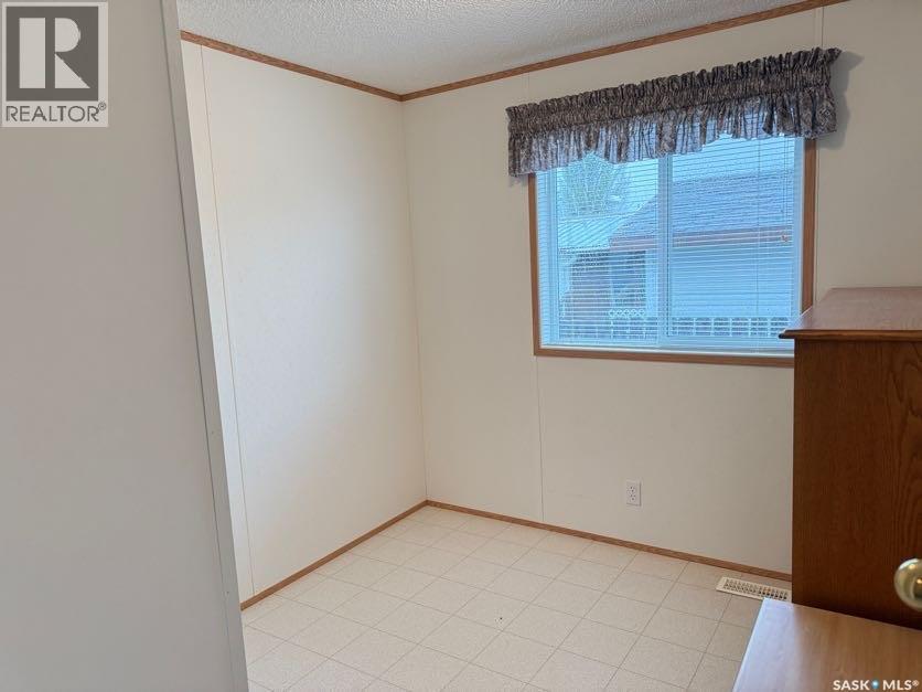 310 Christie Street, Outlook, Saskatchewan  S0L 2N0 - Photo 4 - SK036215