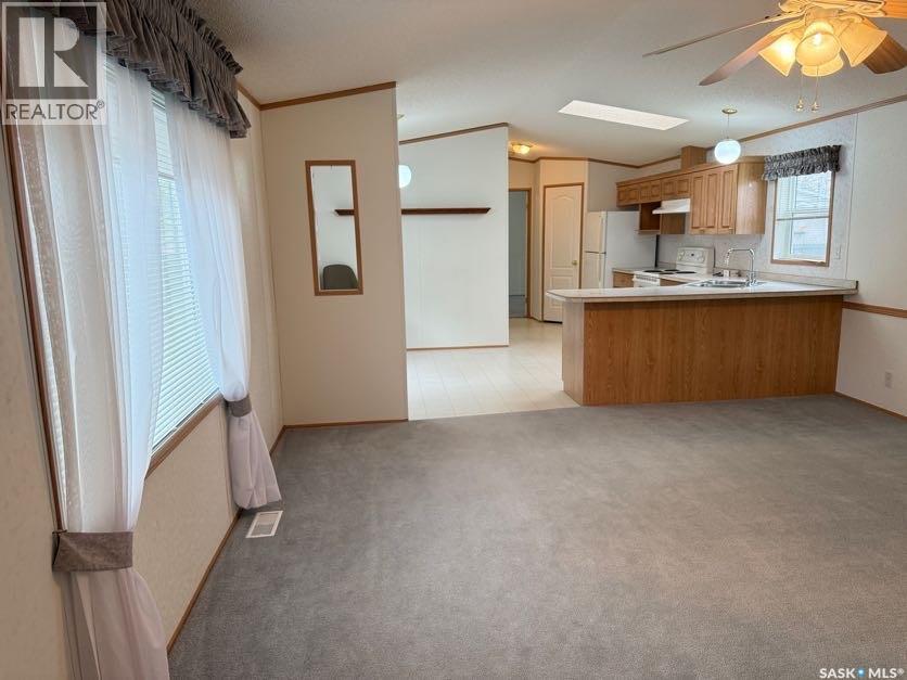 310 Christie Street, Outlook, Saskatchewan  S0L 2N0 - Photo 8 - SK036215