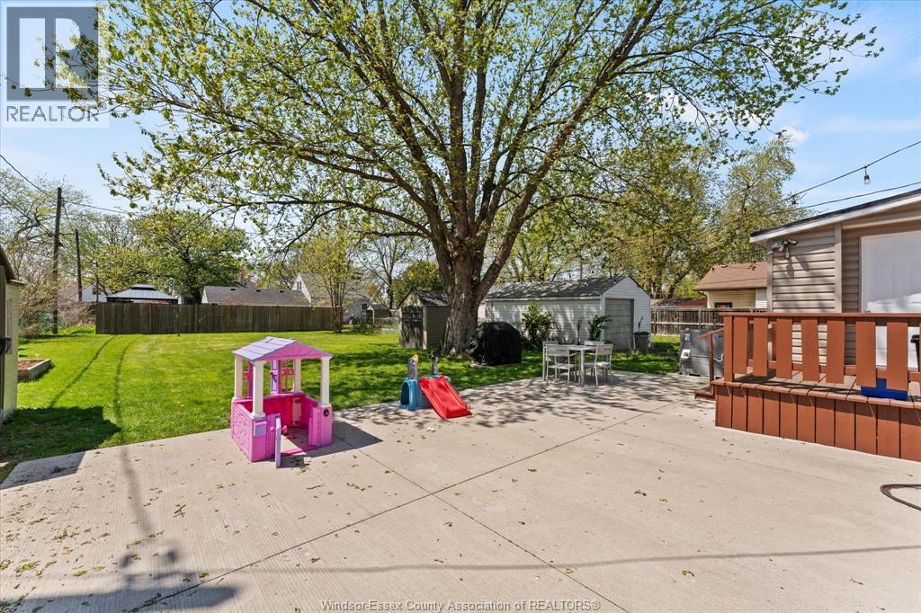 2383 Elsmere, Windsor, Ontario  N8W 2C9 - Photo 23 - 26009132