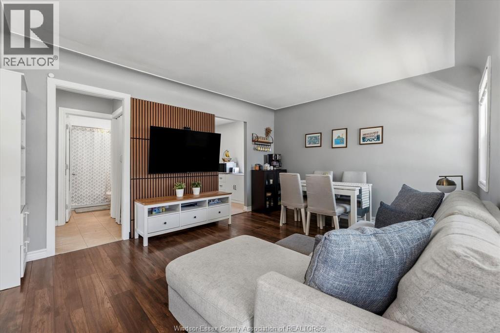 2383 Elsmere, Windsor, Ontario  N8W 2C9 - Photo 7 - 26009132