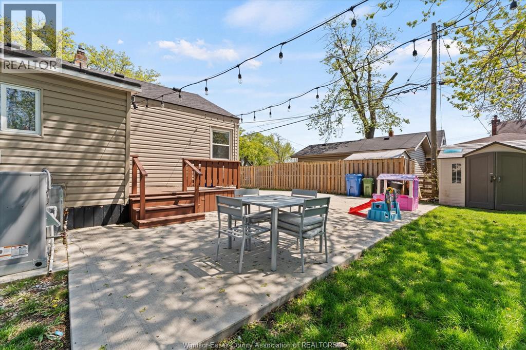 2383 Elsmere, Windsor, Ontario  N8W 2C9 - Photo 21 - 26009132