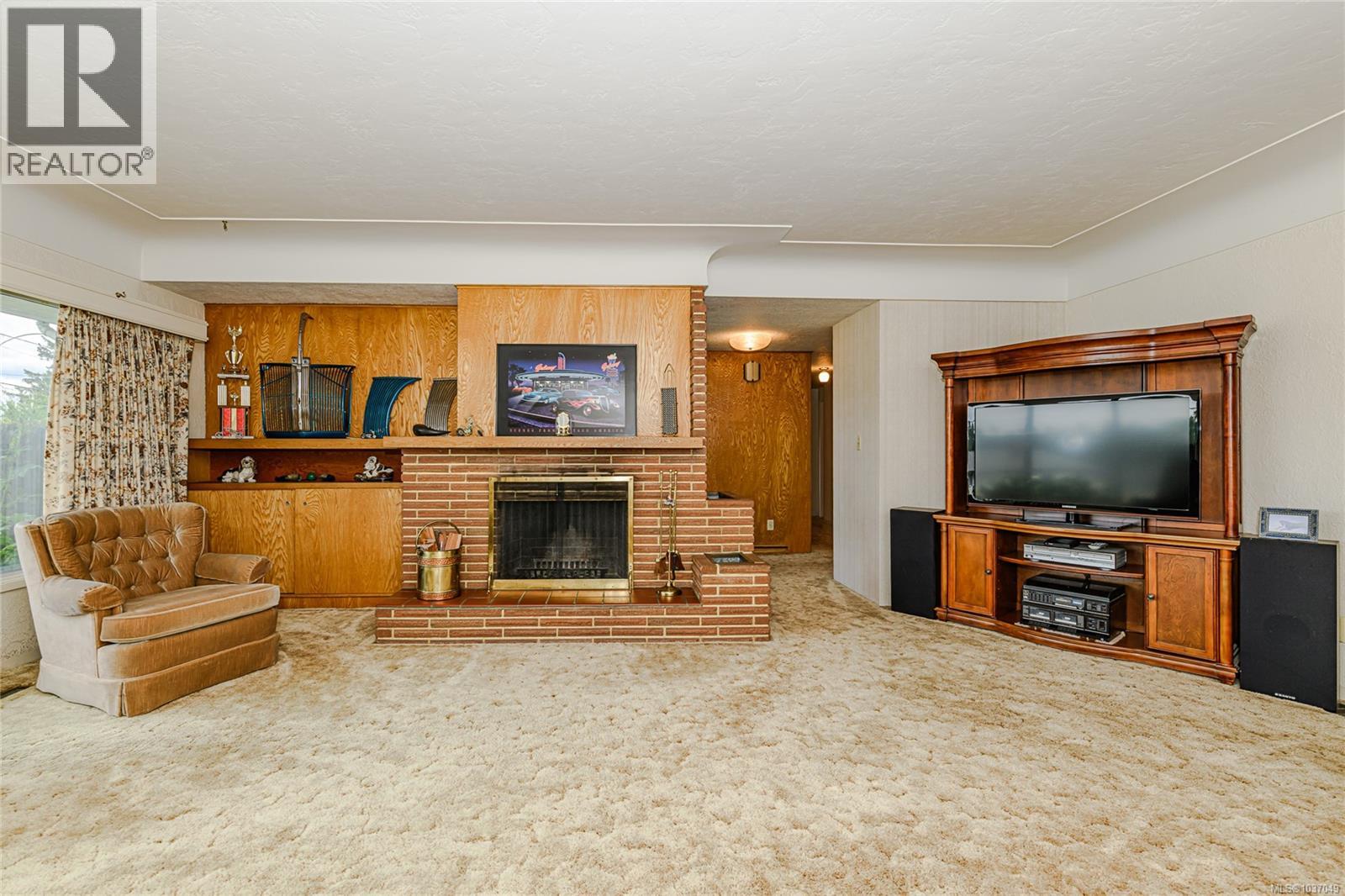 3785 Raymond St S, Saanich, British Columbia  V8Z 4K2 - Photo 5 - 1037049