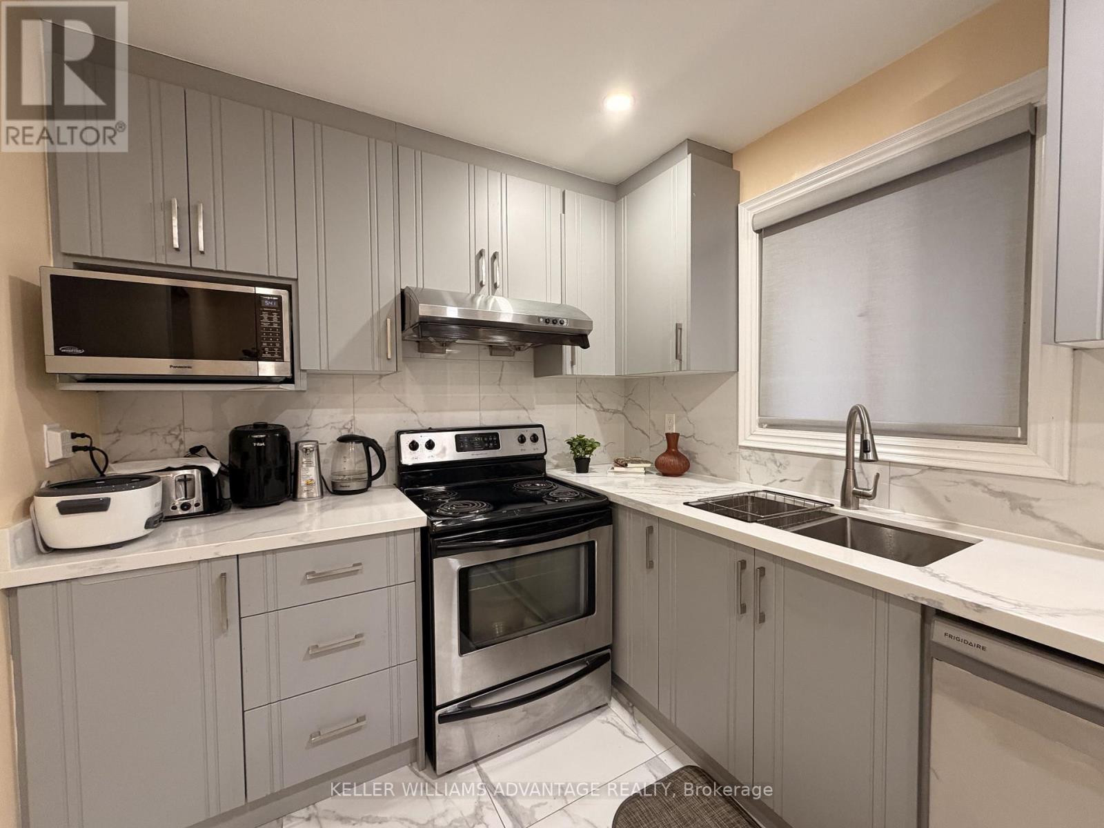 174 Homestead Road, Toronto, Ontario  M1E 3S2 - Photo 8 - E13138600